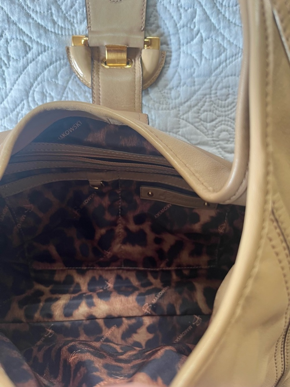 B. MAKOWSKY LiKE NEW Genuine Vachetta Leather Slouchy Shoulder Bag In Tan Color - Picture 11 of 14